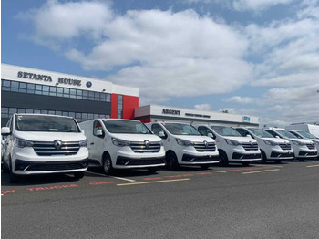 In Stock Now Renault Traffic Red Edition - Fourgon utilitaire: photos 1