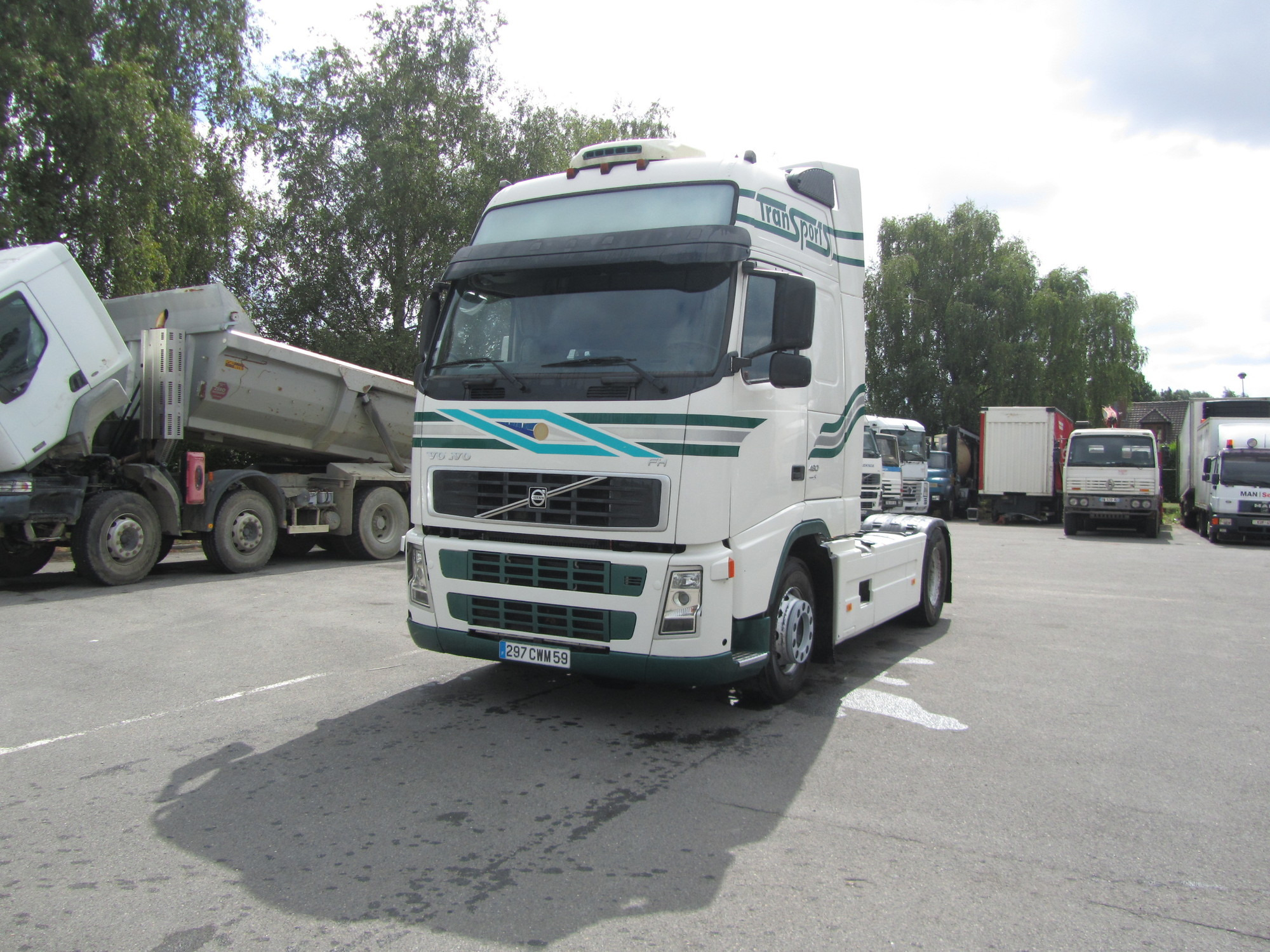 SASU AL SAFRANI IMPORT-EXPORT - Tracteurs routiers undefined: photos 3