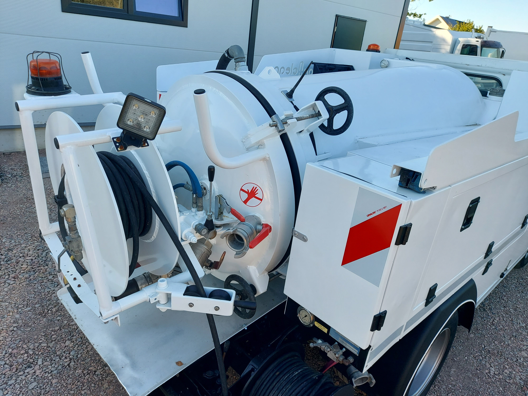 AUTO TECHNIK - Véhicules de voirie/ Spéciaux undefined: photos 30