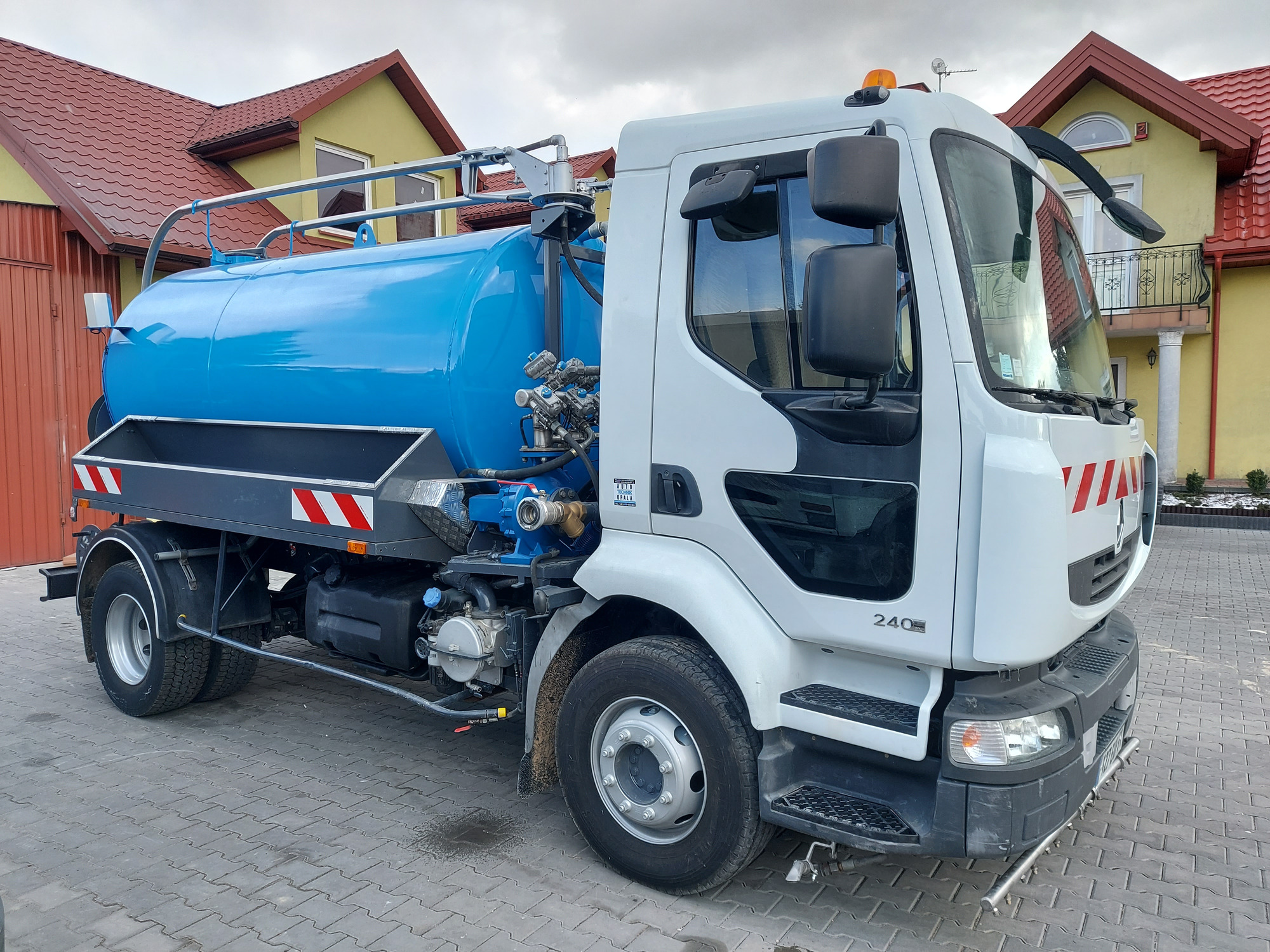 AUTO TECHNIK - Véhicules de voirie/ Spéciaux undefined: photos 23