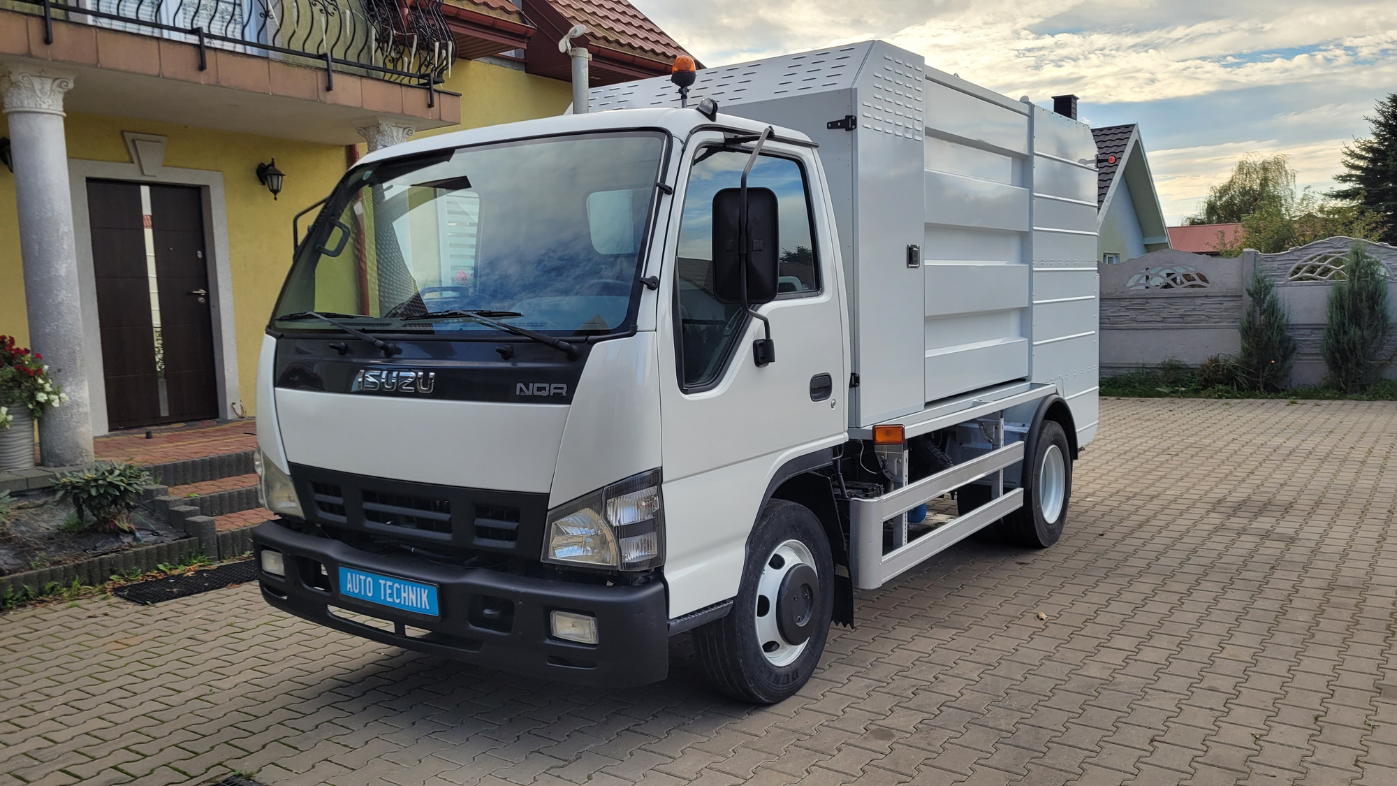 AUTO TECHNIK - Véhicules de voirie/ Spéciaux undefined: photos 16