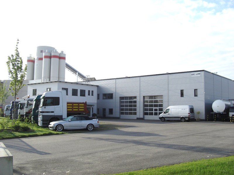 LKW Lasic GmbH - Camions - 6x2, plate-forme de chargement undefined: photos 1