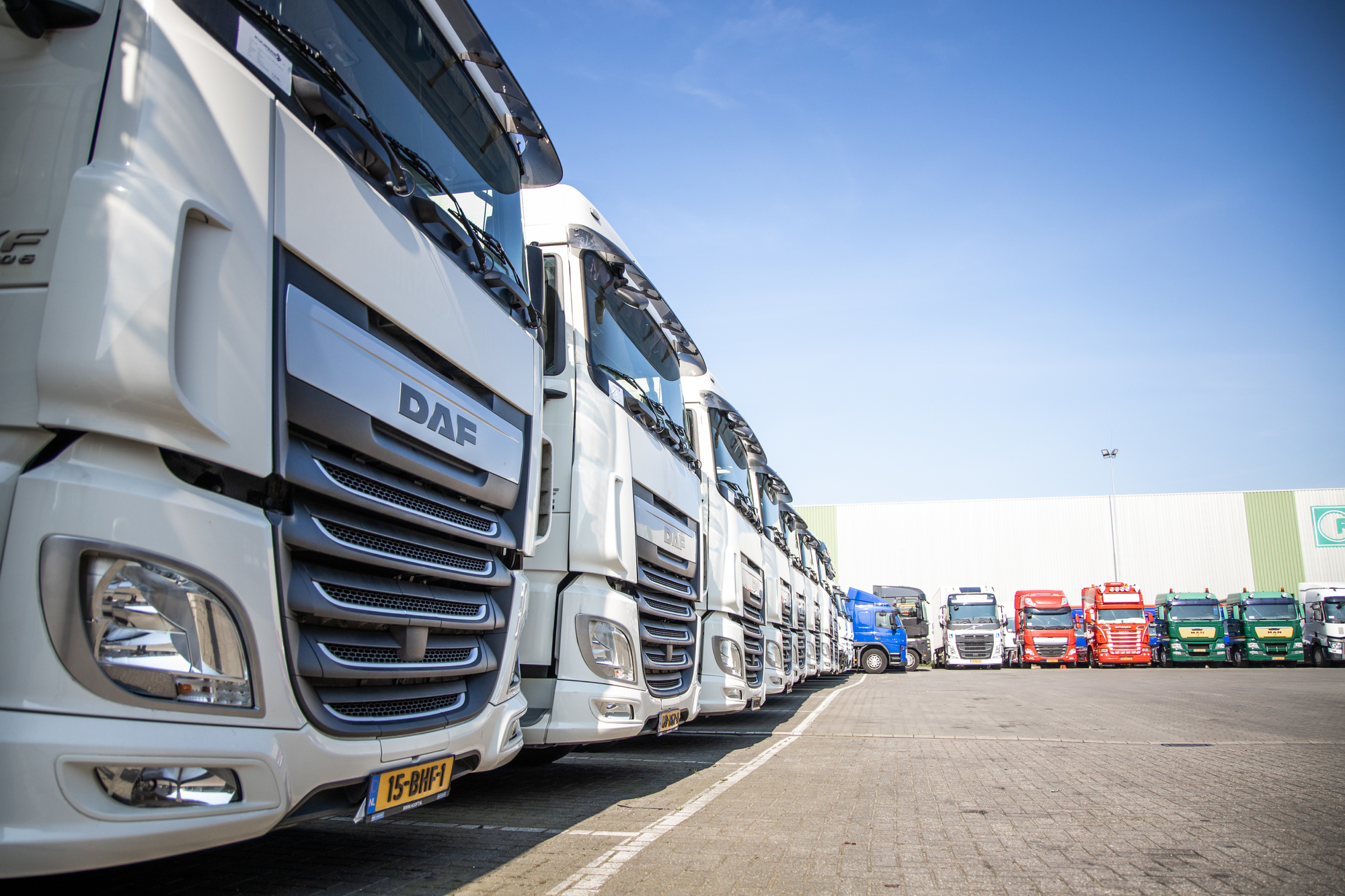 Kuijpers Trading B.V. - Camions undefined: photos 1