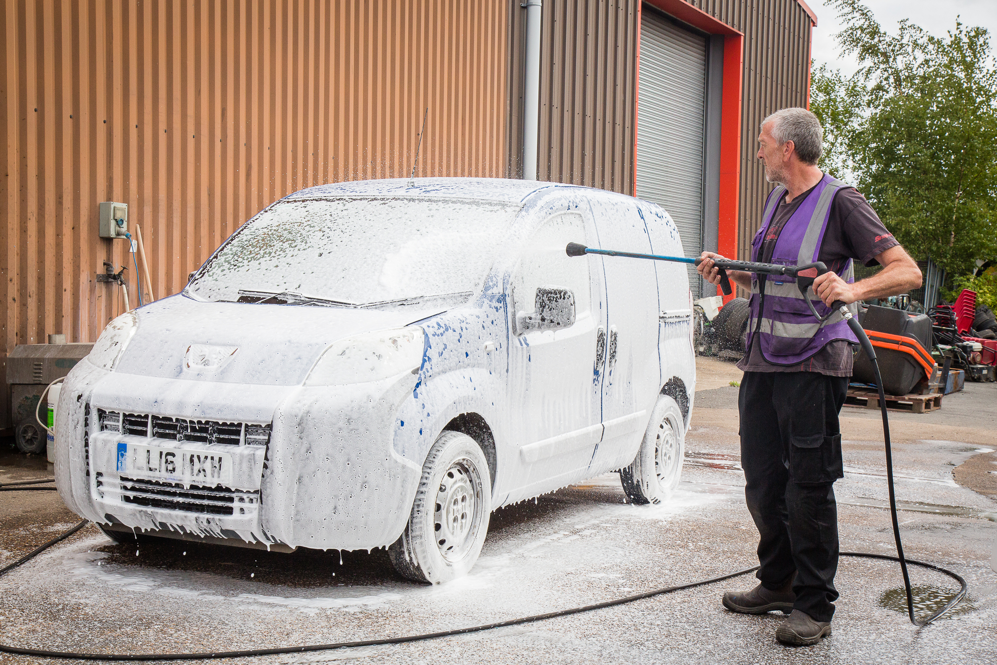 COMMERCIAL VEHICLE AUCTIONS LIMITED - Véhicules utilitaires FORD Transit - Année: 2016, diesel undefined: photos 7