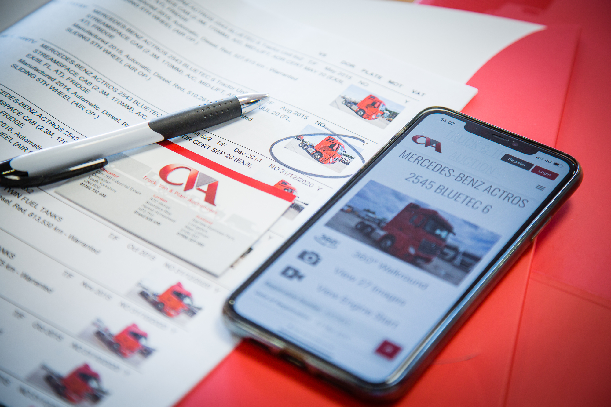 COMMERCIAL VEHICLE AUCTIONS LIMITED - Véhicules utilitaires FORD Transit - Année: 2016, diesel undefined: photos 2