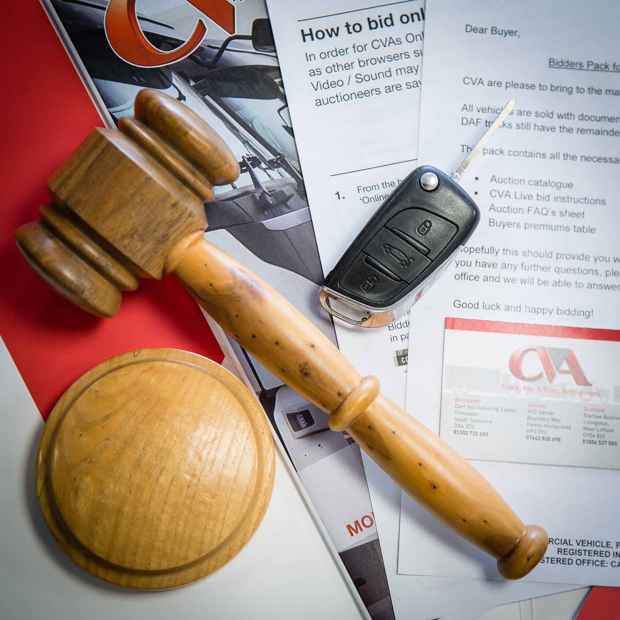 COMMERCIAL VEHICLE AUCTIONS LIMITED - Véhicules utilitaires FORD Transit - Année: 2016, diesel undefined: photos 1