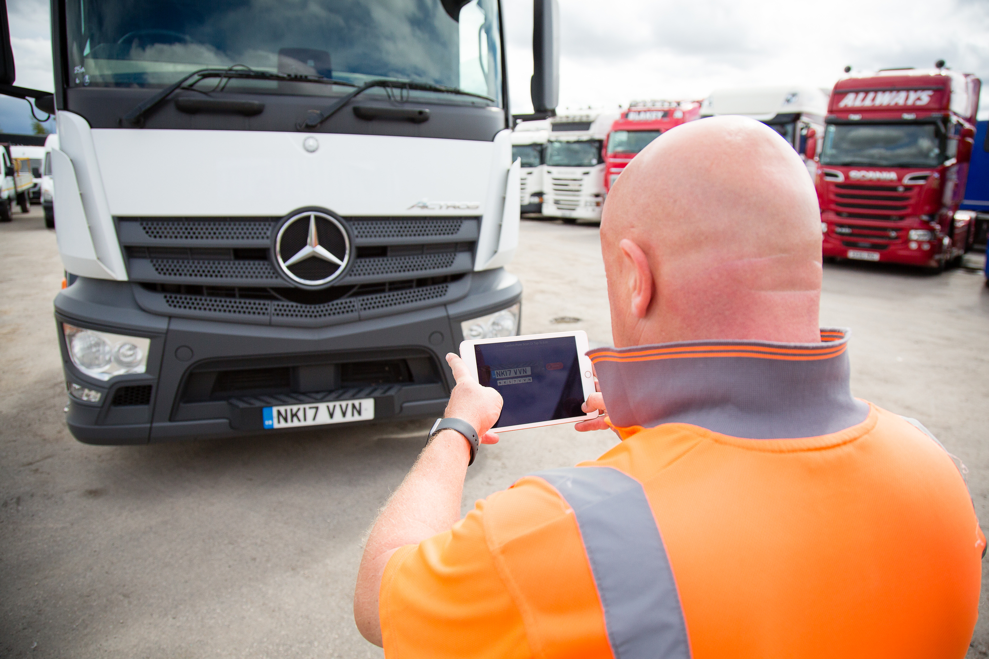 COMMERCIAL VEHICLE AUCTIONS LIMITED - Véhicules utilitaires FORD Transit - Année: 2016, diesel undefined: photos 13