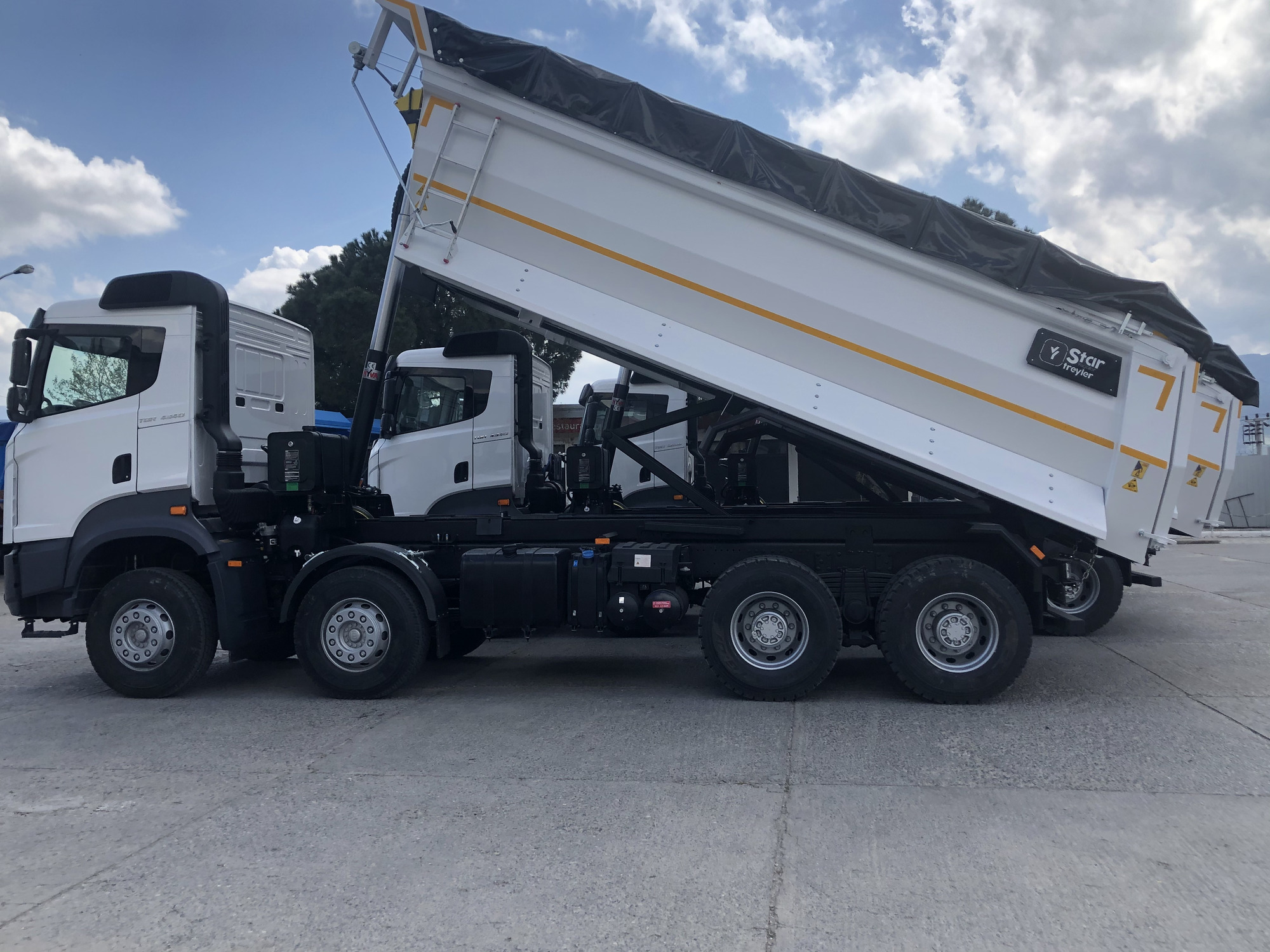 STAR YAGCILAR undefined: photos 27