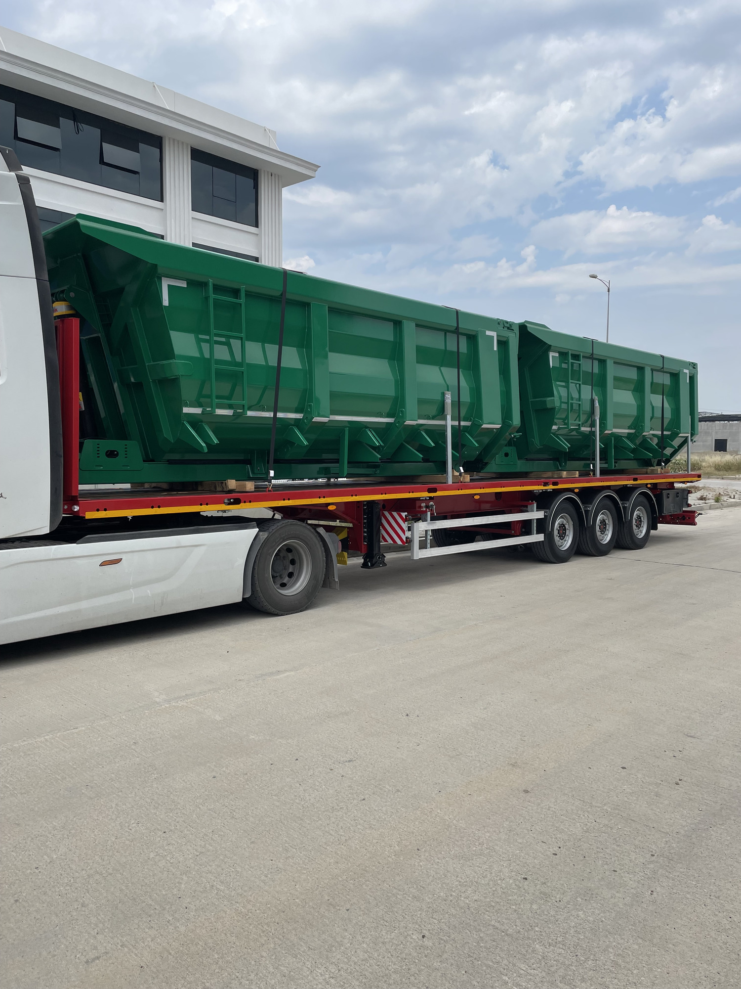 STAR YAGCILAR undefined: photos 32