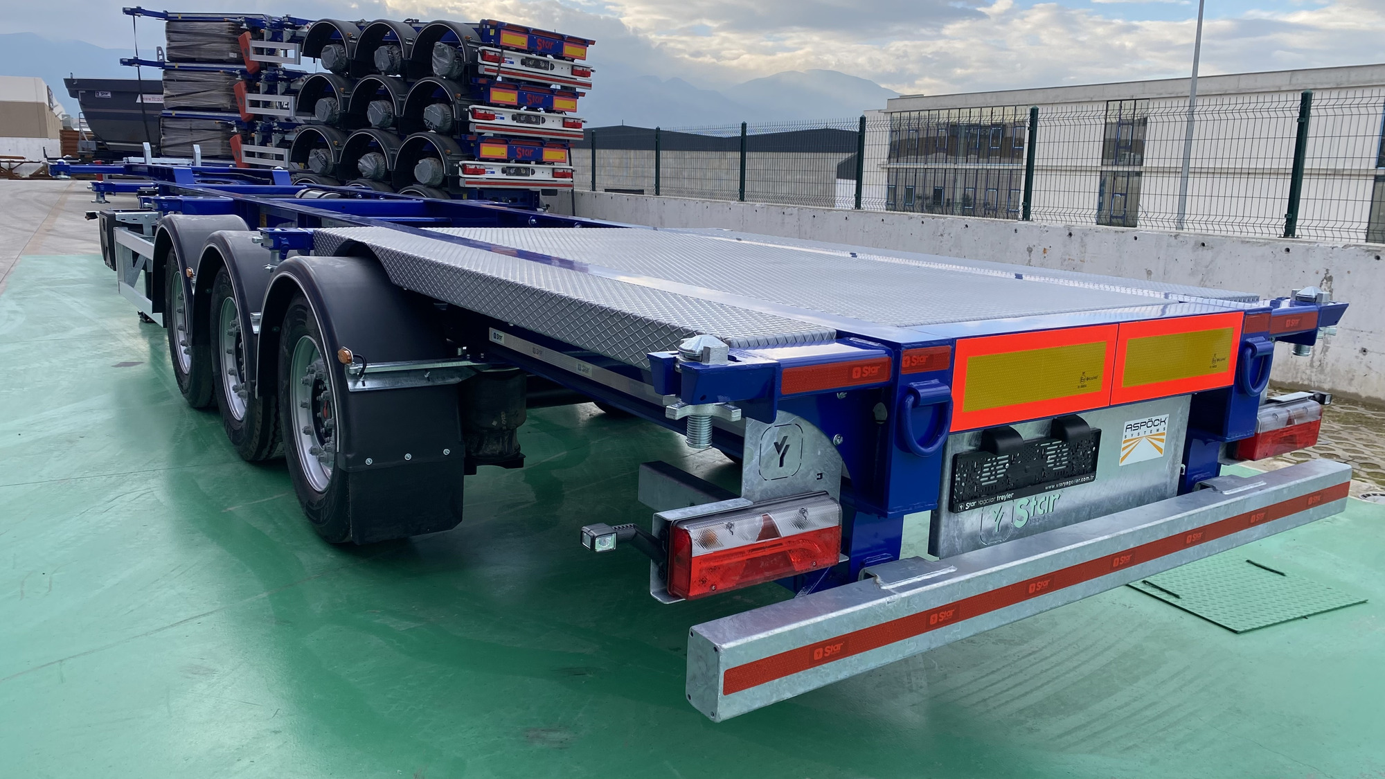 STAR YAGCILAR undefined: photos 10