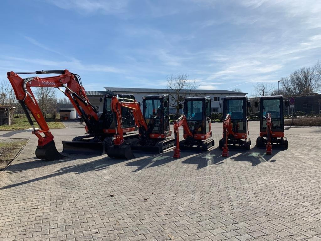 Daniel Manno  Baumaschinenhandel undefined: photos 9