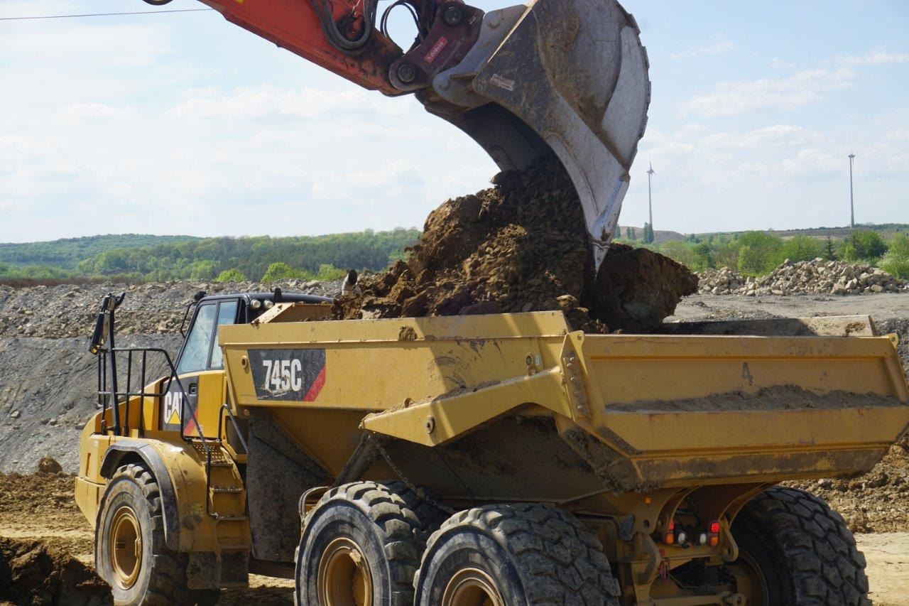 Daniel Manno  Baumaschinenhandel undefined: photos 3