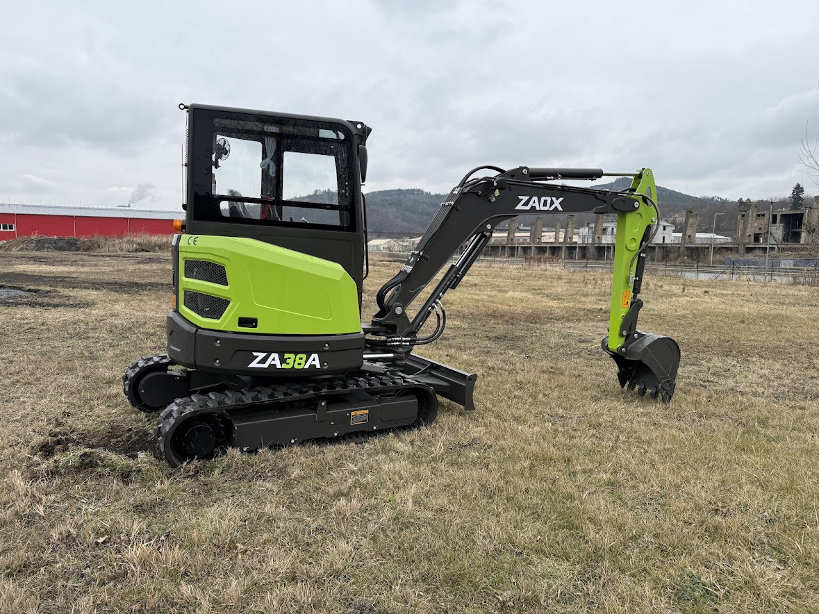 ZAOX CONSTRUCTION MACHINERY A.S. - Annonce de vente undefined: photos 5