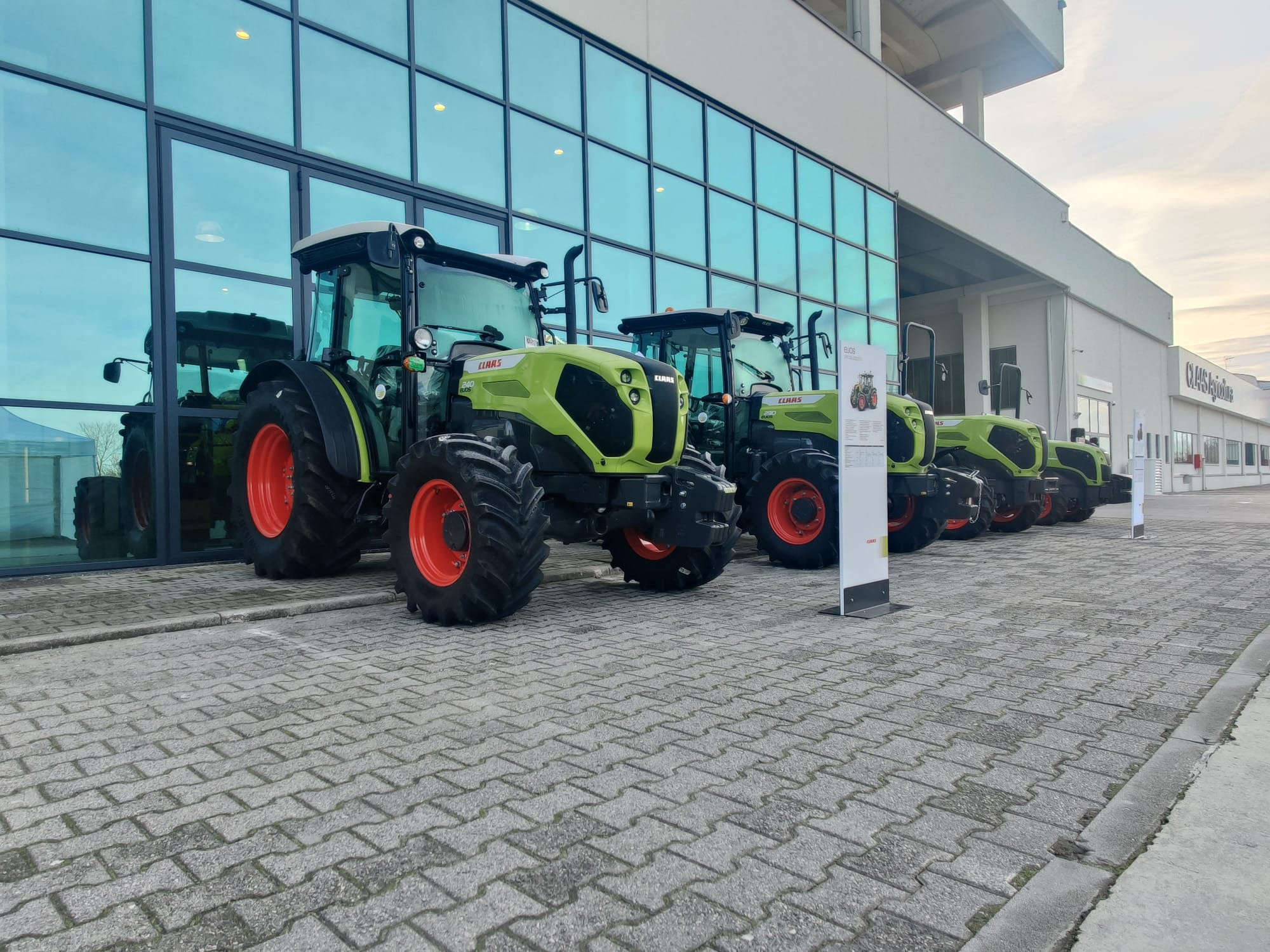 CLAAS Agricoltura S.r.l - Annonce de vente undefined: photos 4