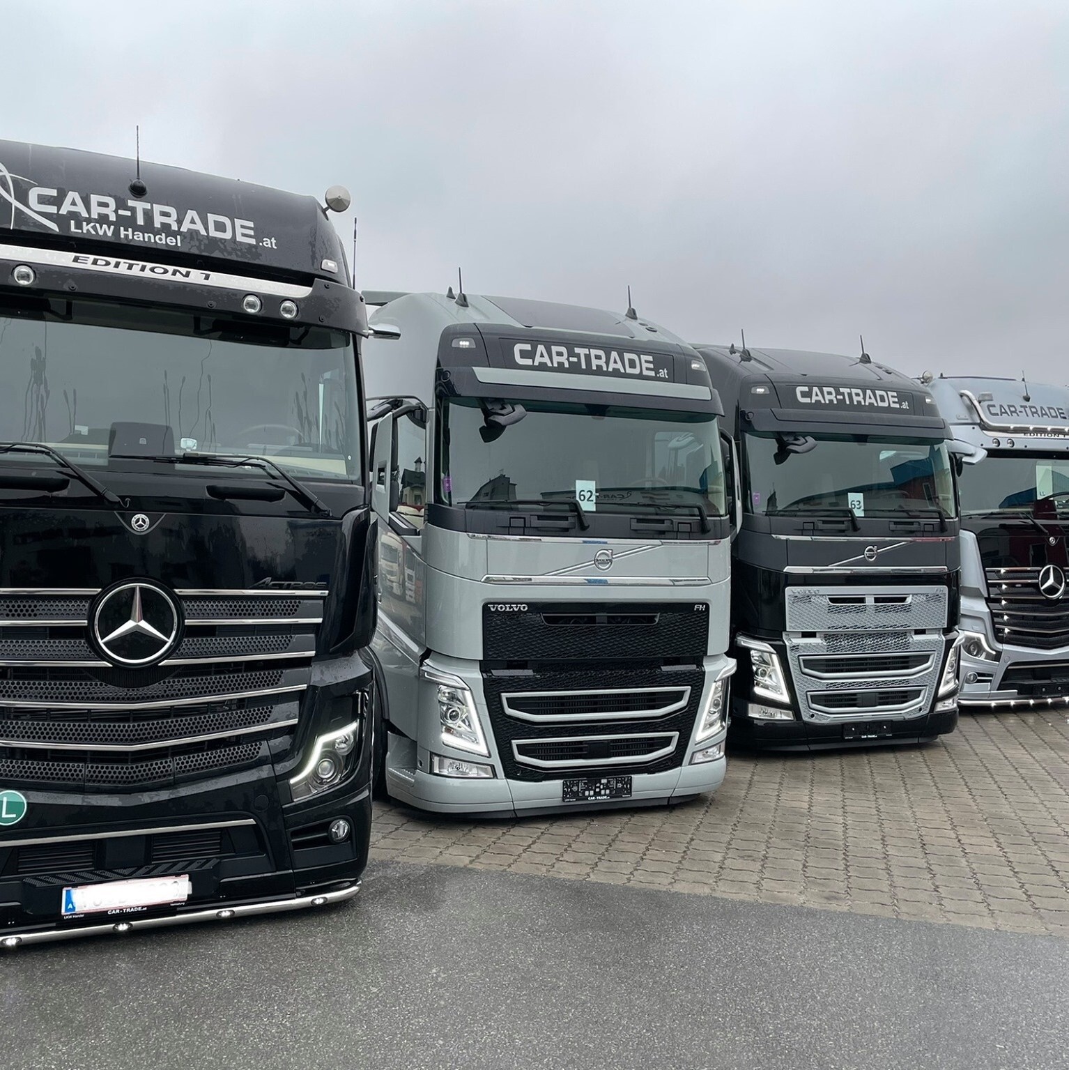 Cartrade Gebrauchtwagen GmbH - Tracteurs routiers - air conditionné undefined: photos 1