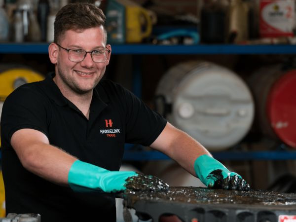 Hesselink Trucks B.V. - Camions - Année: 2021 undefined: photos 3