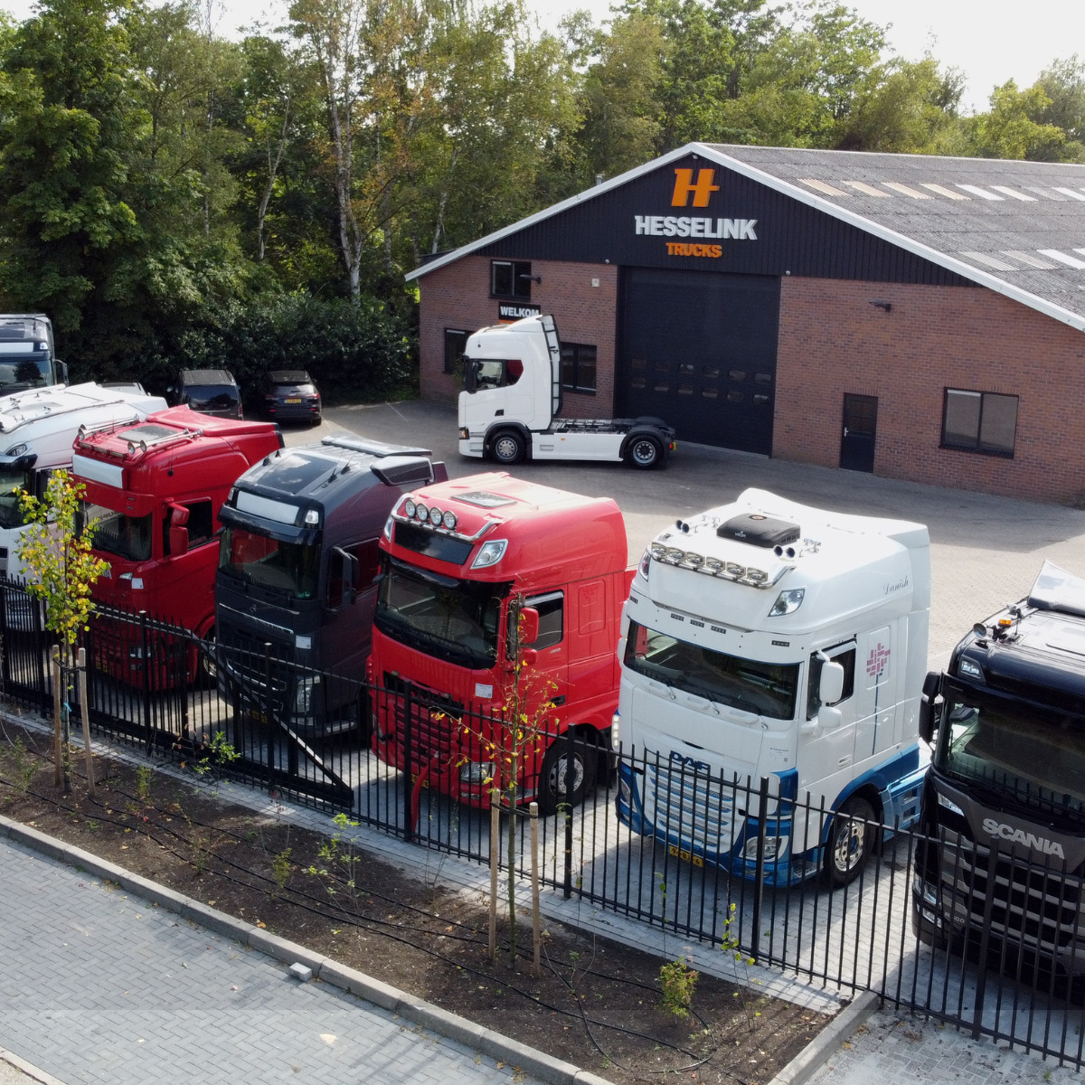 Hesselink Trucks B.V. - Camions - Année: 2021 undefined: photos 8