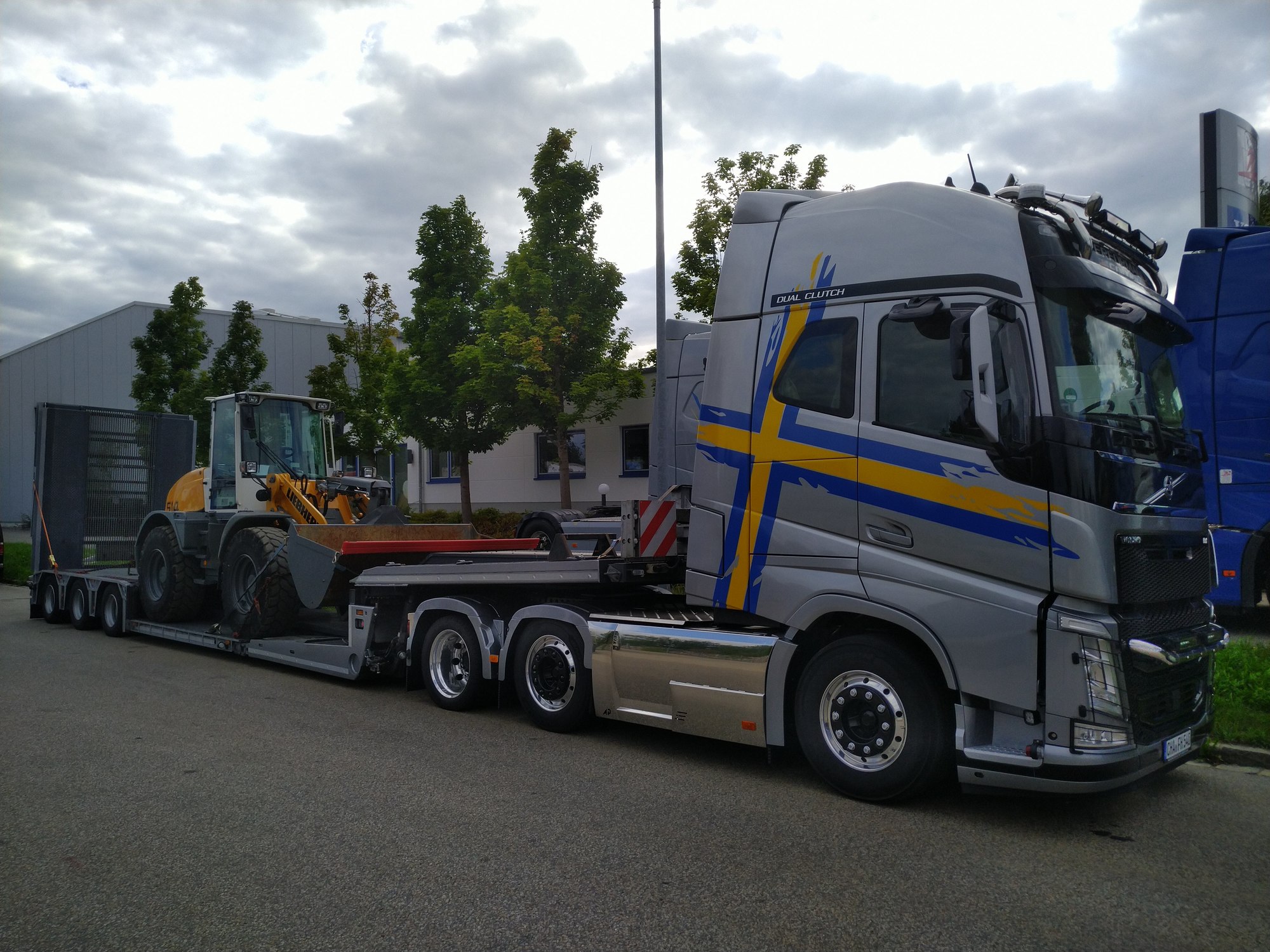 LKW-Service Nuernberger KG - Annonce de vente undefined: photos 3