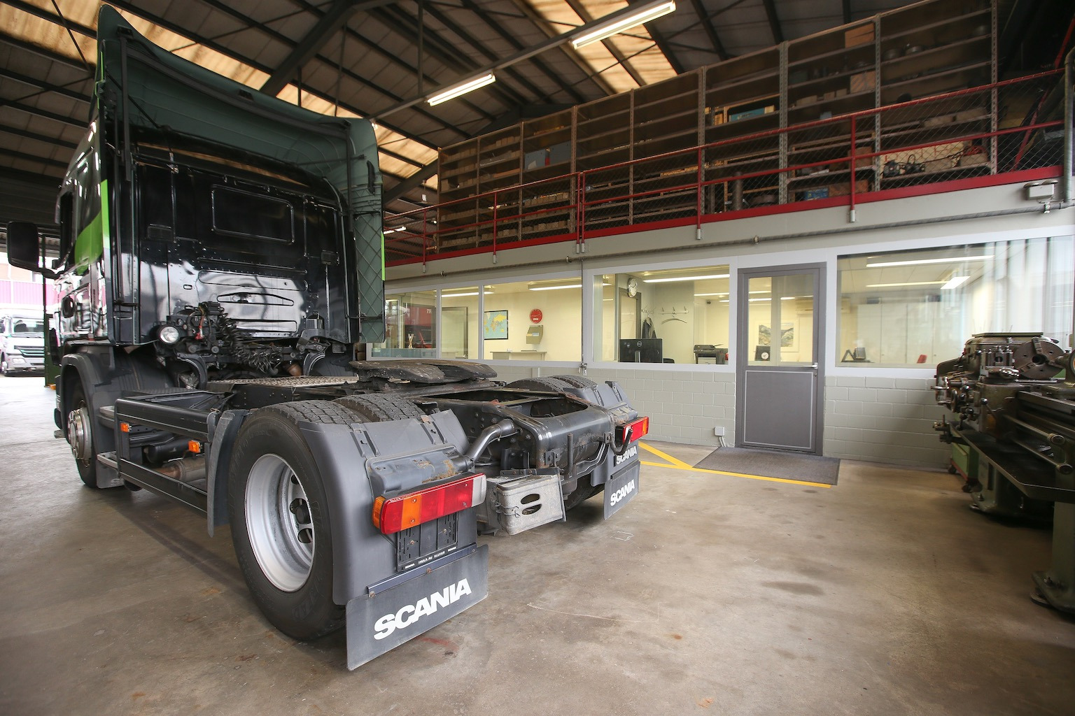 BAFAG  AG - Camions undefined: photos 12