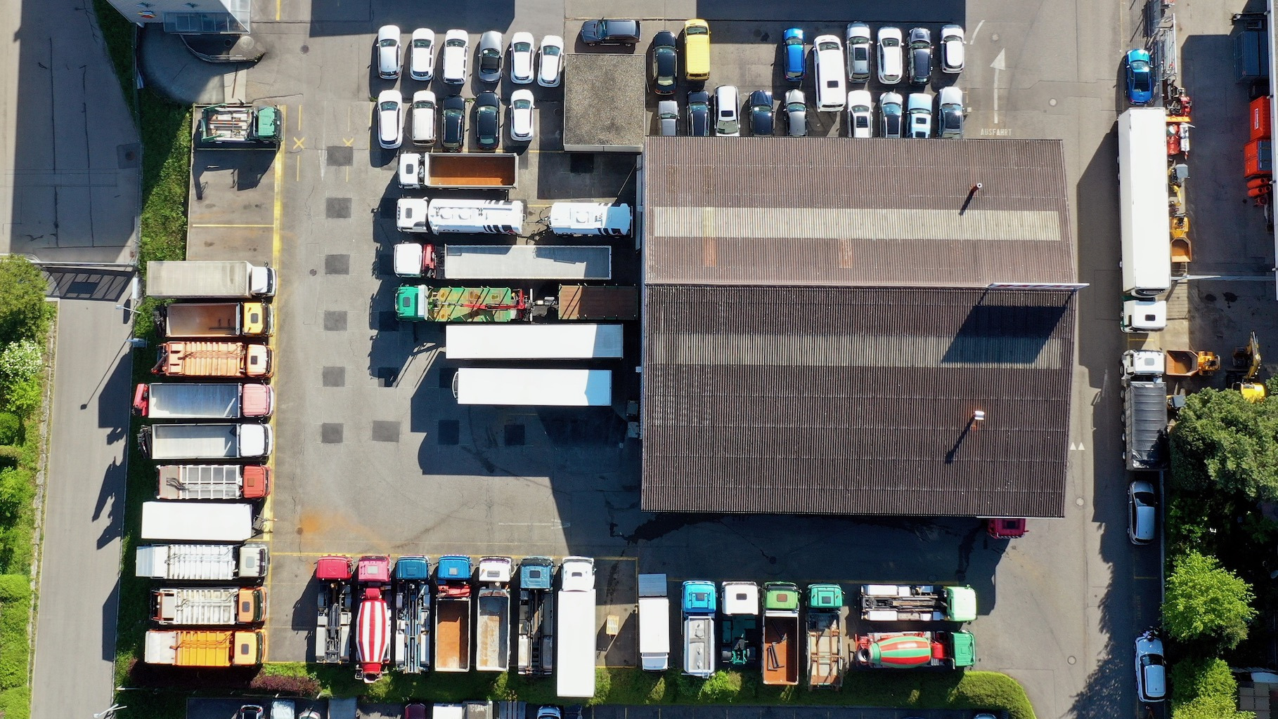 BAFAG  AG - Camions undefined: photos 7