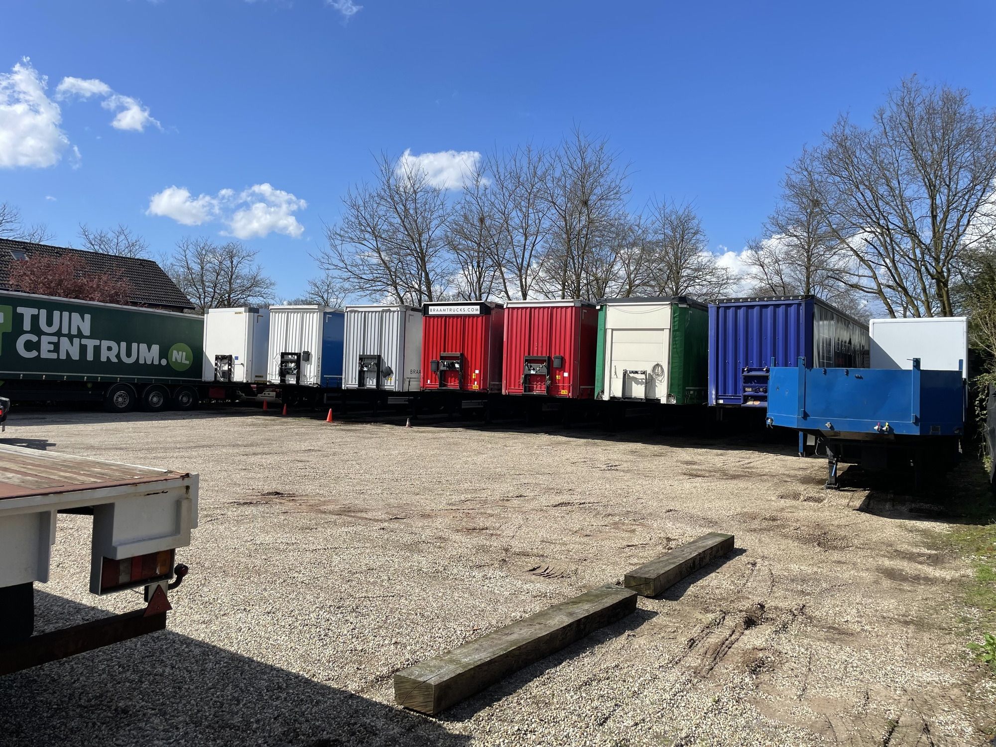 BRAAM TRUCKS & TRAILER VERHUUR B.V. undefined: photos 13