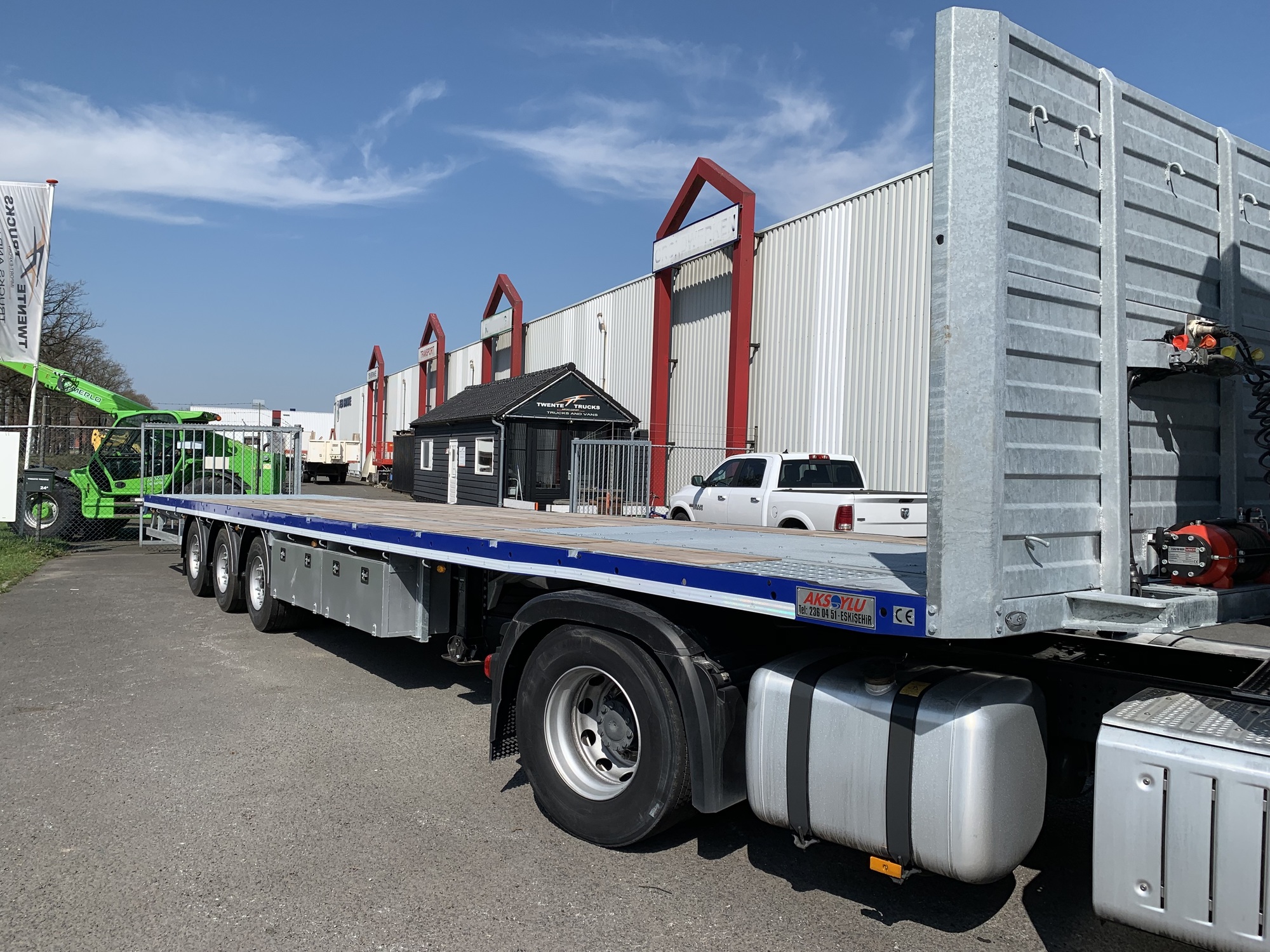 Twente Trucks - Annonce de vente undefined: photos 2