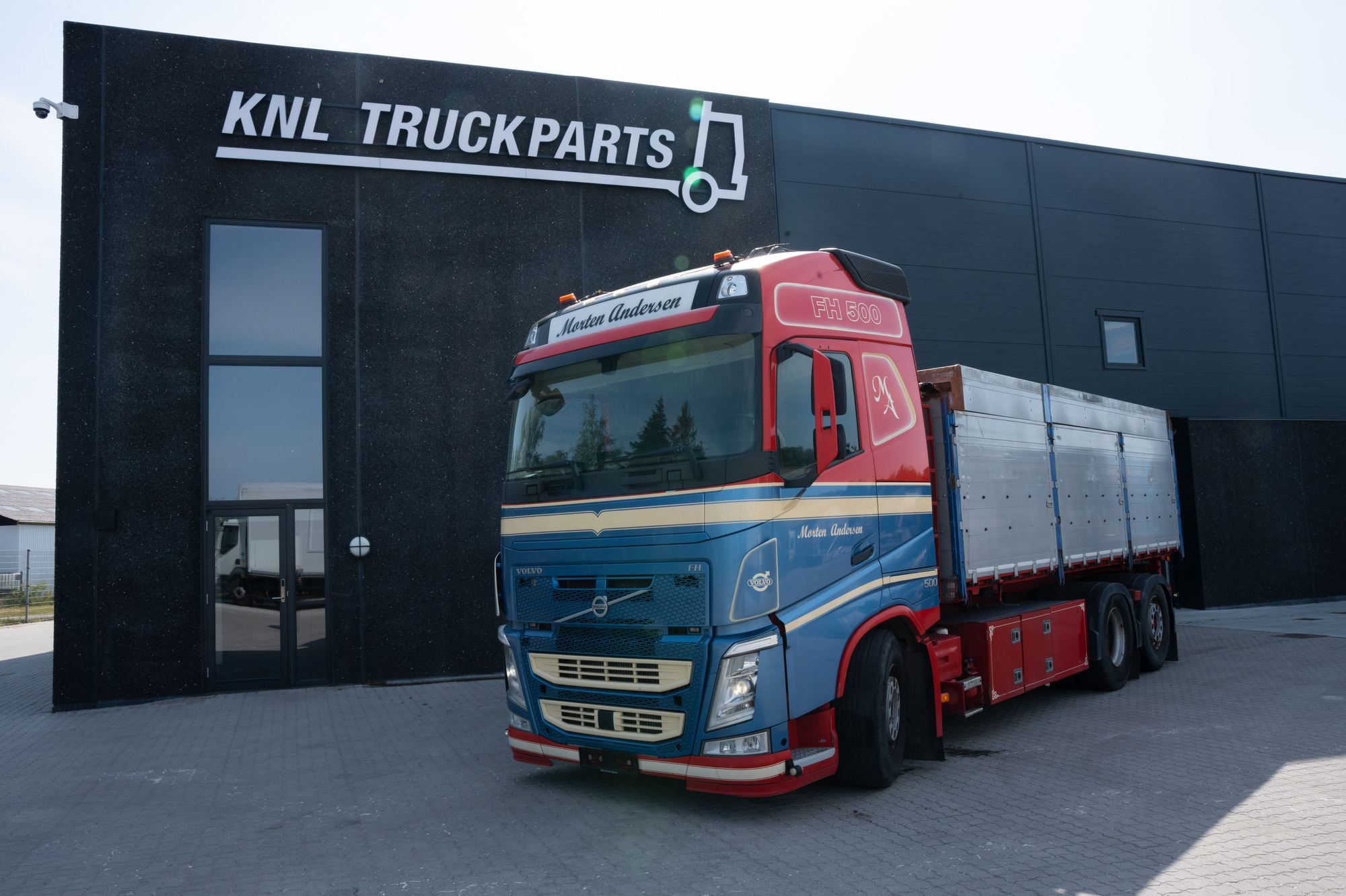 KNL TRUCKPARTS ApS - Autres matériels MERCEDES-BENZ undefined: photos 6