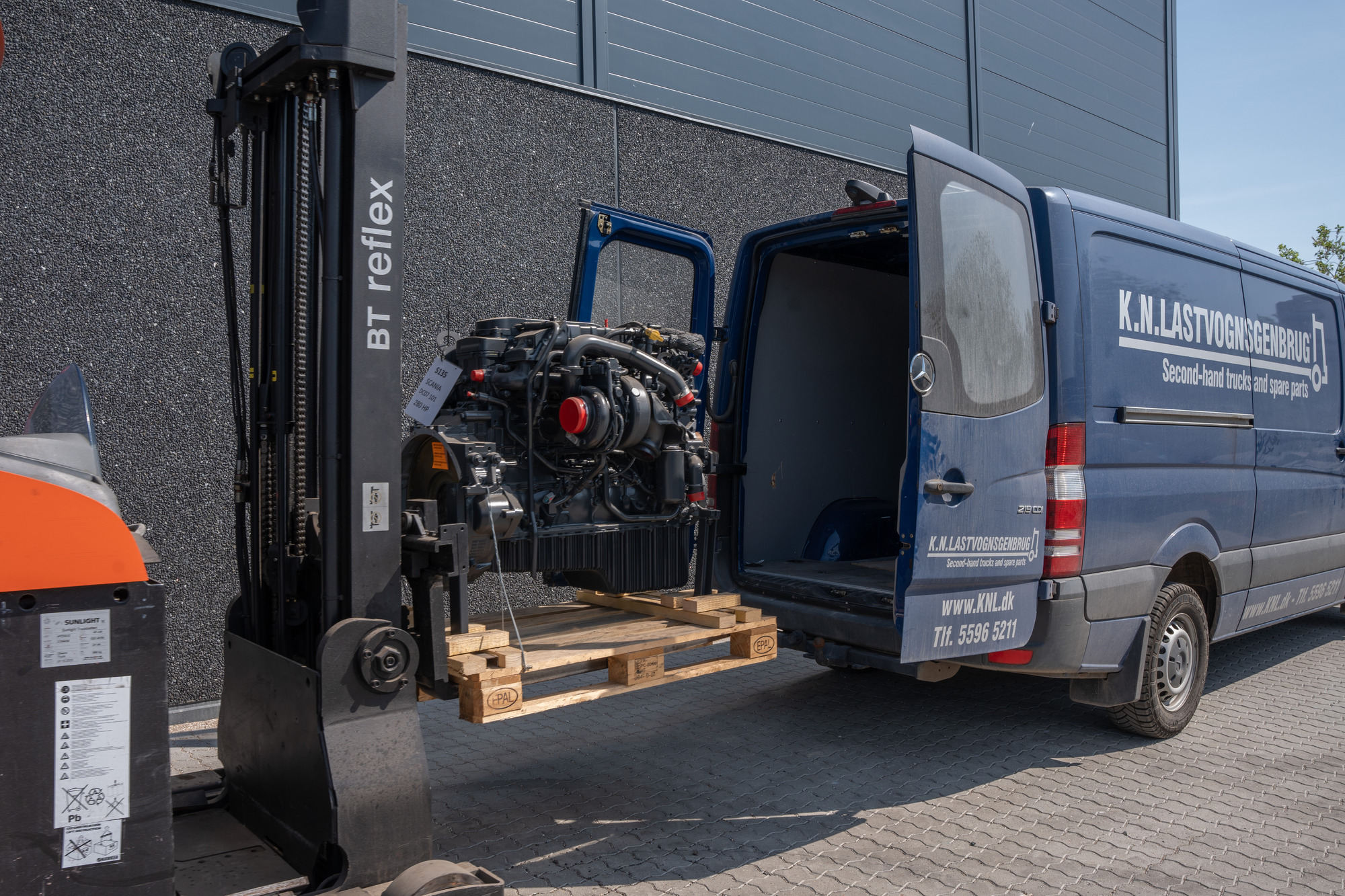 KNL TRUCKPARTS ApS - Autres matériels MERCEDES-BENZ undefined: photos 3
