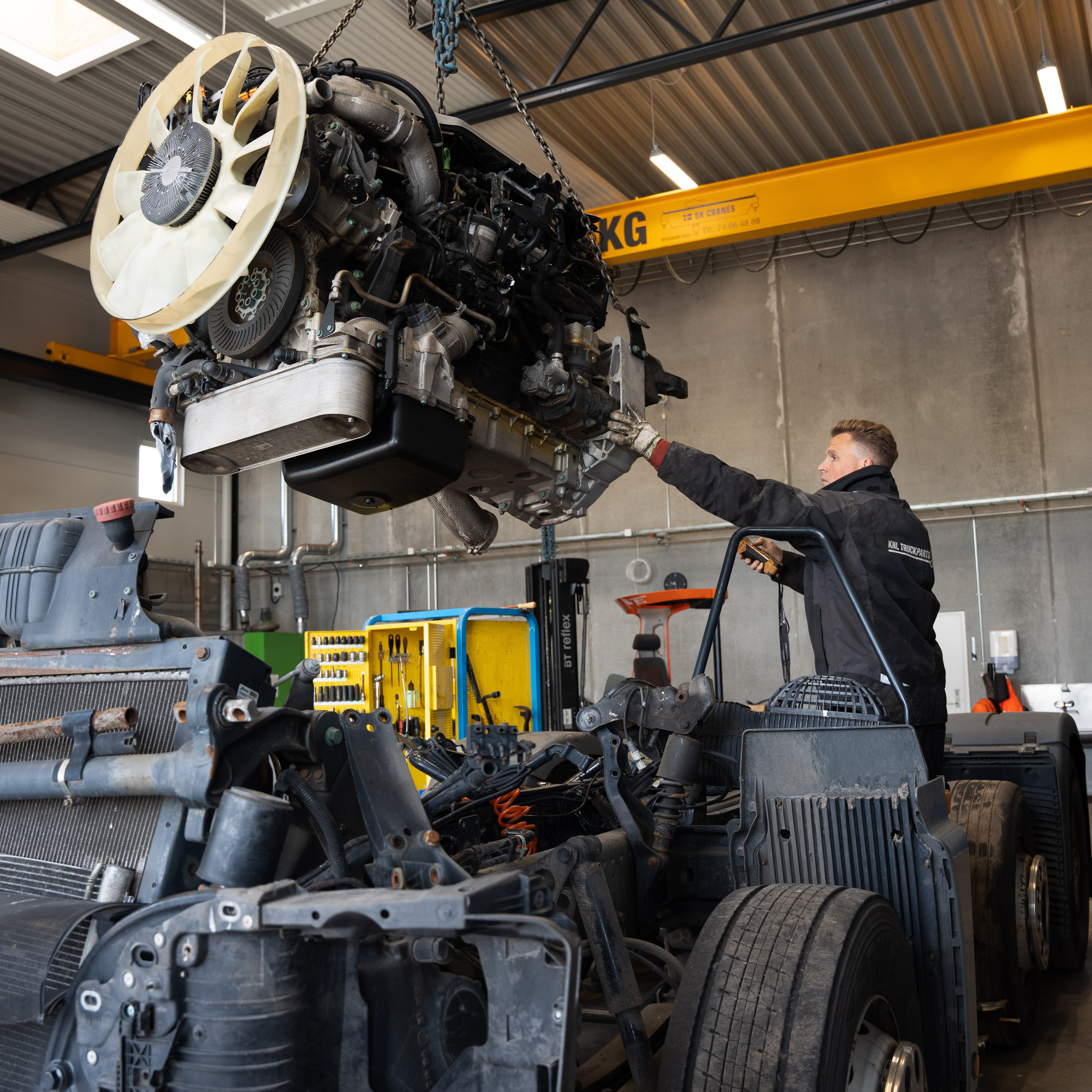 KNL TRUCKPARTS ApS - Autres matériels MERCEDES-BENZ undefined: photos 2