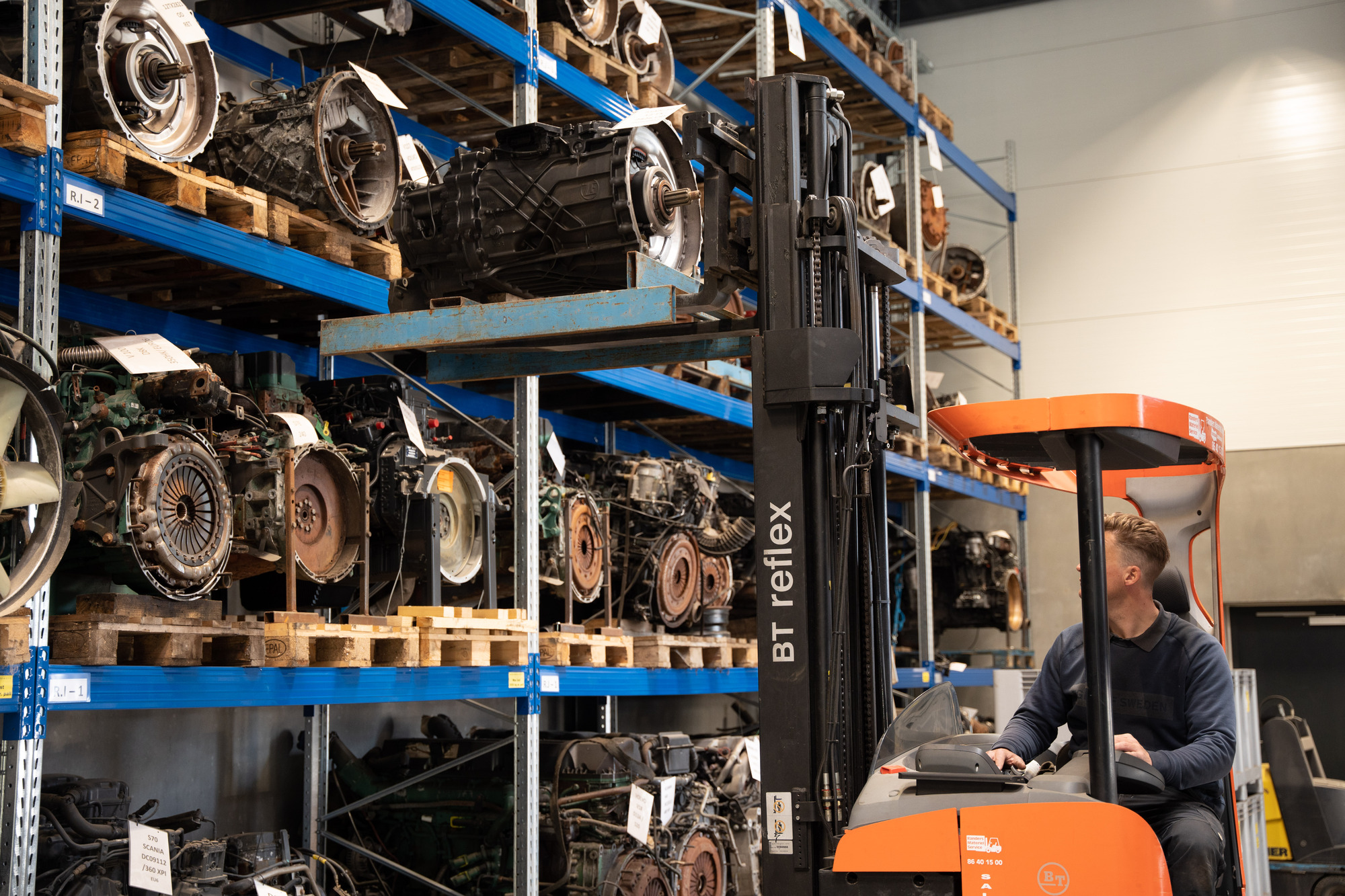 KNL TRUCKPARTS ApS - Autres matériels MERCEDES-BENZ undefined: photos 5