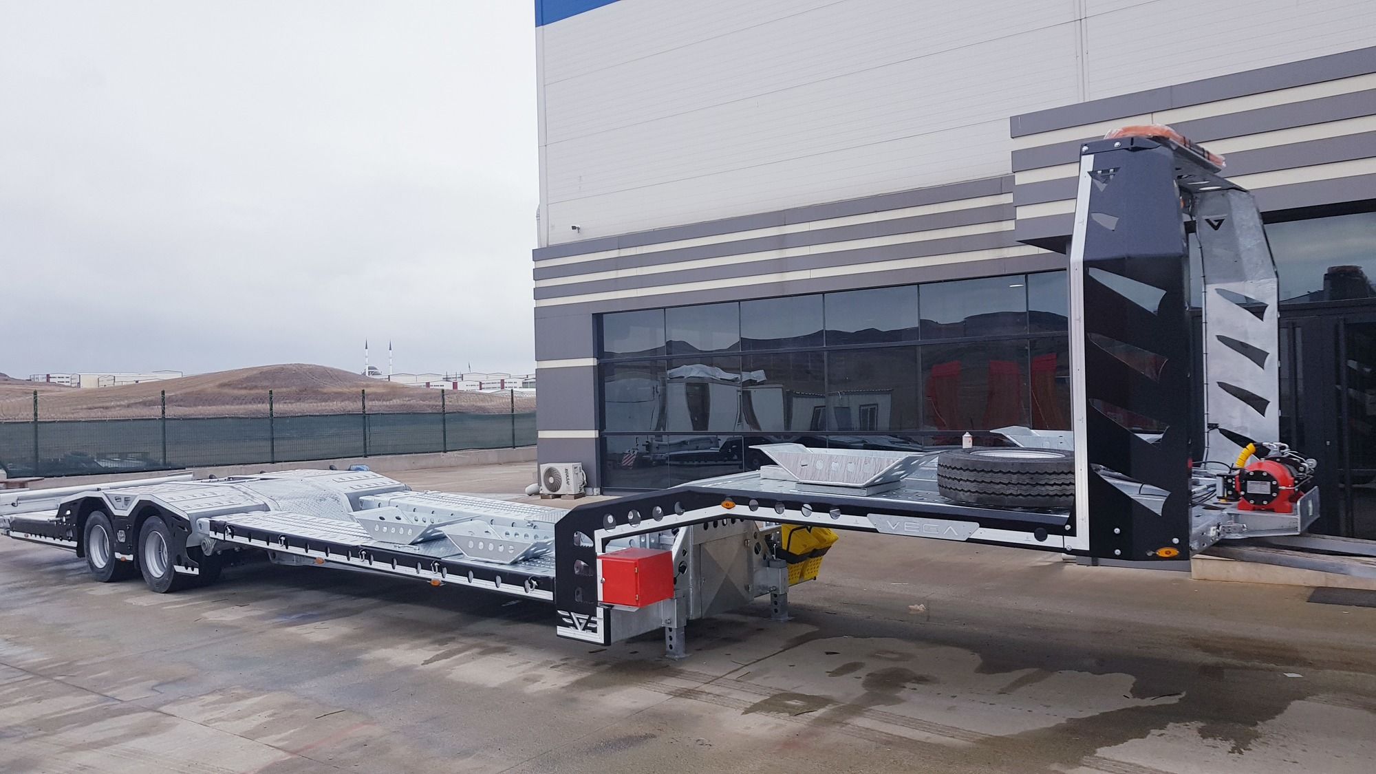 VEGA TRAILER undefined: photos 34