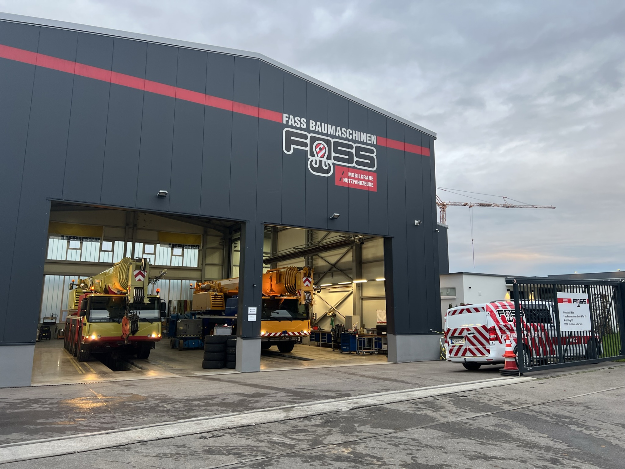 Fass Baumaschinen GmbH & Co. KG - Camions VOLVO - Année: 2024, Euro 6 undefined: photos 1