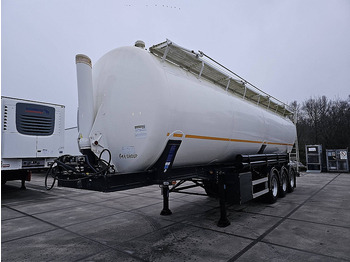 Semi-remorque citerne KÄSSBOHRER