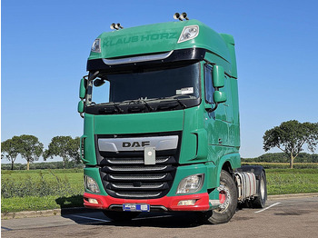 Tracteur routier DAF XF 530
