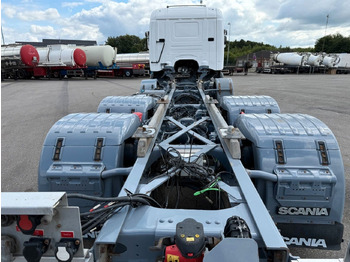 Châssis cabine Scania G450 8x2*6 ADR Chassis / Fahrgestell / Euro 6: photos 5 Châssis cabine Scania G450 8x2*6 ADR Chassis / Fahrgestell / Euro 6: photos 5