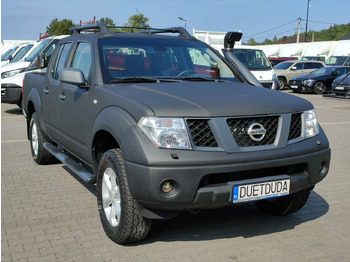 Pick-up Nissan Navara: photos 4