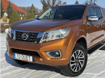 Pick-up Nissan Navara: photos 4