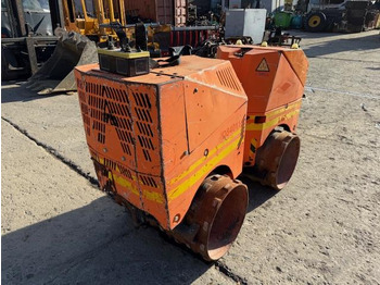 Mini compacteur AMMANN