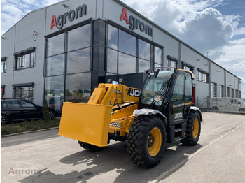 Chariot télescopique JCB