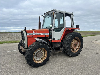 Tracteur agricole MASSEY FERGUSON 690