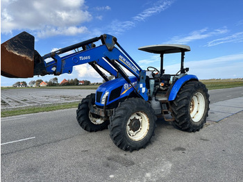 Tracteur agricole NEW HOLLAND TD5