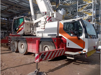 Grue mobile LIEBHERR LTM 1055-3.2