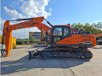 Pelle sur chenille DEVELON