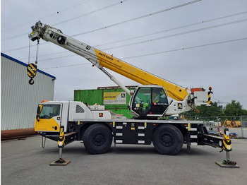 Grue tout-terrain DEMAG