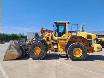Chargeuse sur pneus VOLVO L180G