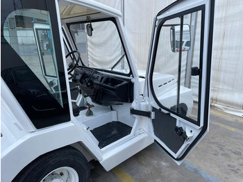 Tracteur d'avions TLD TMX30: photos 4 Tracteur d'avions TLD TMX30: photos 4