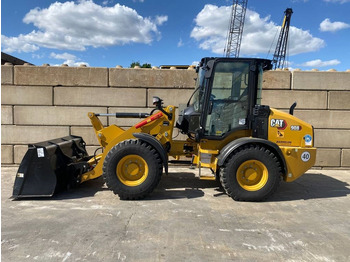 Chargeuse sur pneus CATERPILLAR 908