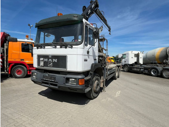 Camion ampliroll MAN F2000