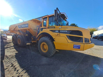 Tombereau articulé VOLVO A25G