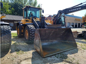 Chargeuse sur pneus VOLVO L70G